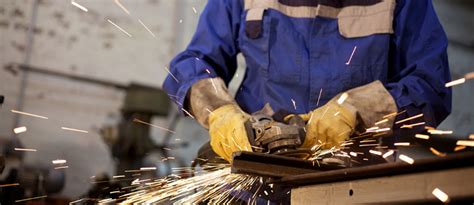 skills needed for metal fabrication|qualifications for metal fabricators.